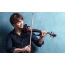 Alexander Rybak akusewera violin
