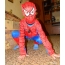 پسر در لباس مرد عنکبوتی