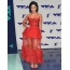 Vanessa Hudgens i en rød kjole