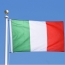 Zastava Italije protiv neba