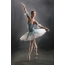 Ballerina ໃນ tutu ສີຟ້າ