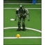 Robot ini dibuat sebelum Piala Dunia, tampaknya, sebagai contoh, mereka mengambil pemain tim Rusia