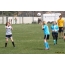 Juokingi futbolininkų, kamuoliuojančių kamuolį, nuotraukos